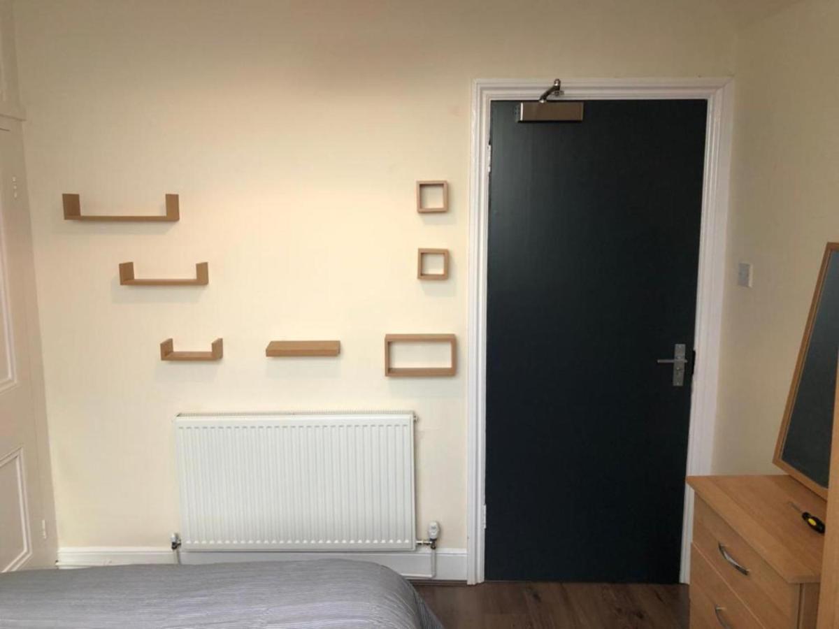 Holiday home Large Eight Bedroom House